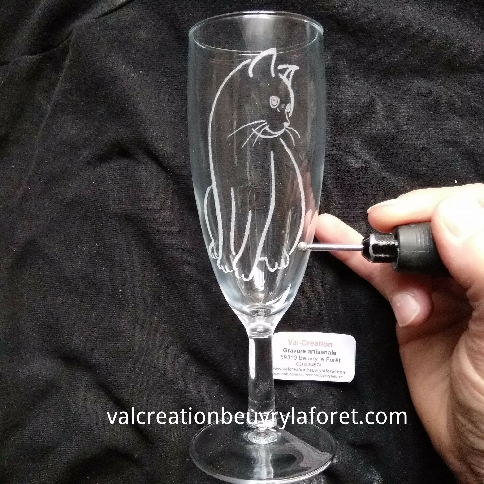 dremel-gravure-verre-chat-valcreation - Val-Creation gravure verre